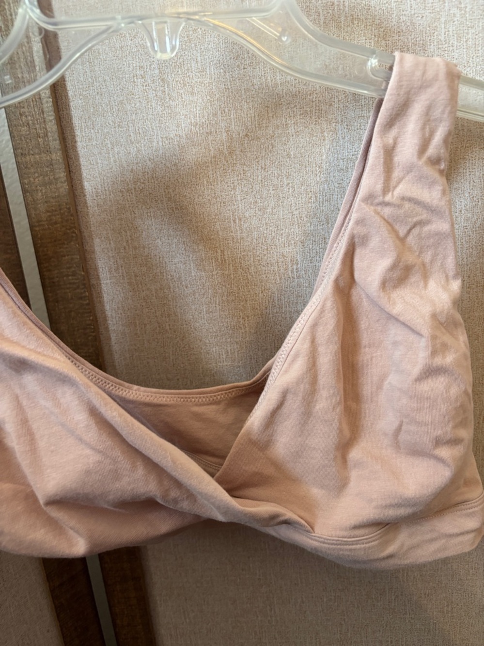 Wireless Soft-Cup H&M Leisure Bra - Large - Picture 2 of 3
